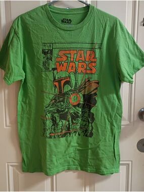 2/$10 Star Wars Green Graphic Tee with Boba Fett Medium